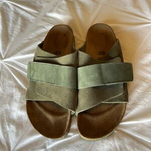 Birkenstock Kyoto Olive Green Sandals size 40 Narrow/Regular